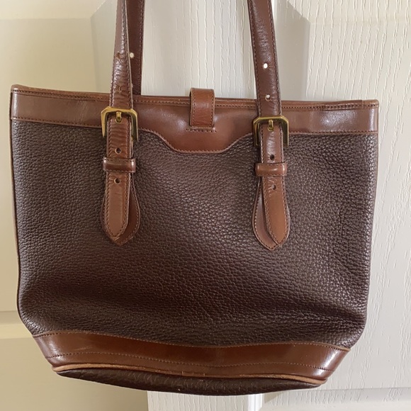 Chocolate brown Dooney and Bourke shoulder bag. Very good condition. - Picture 3 of 7